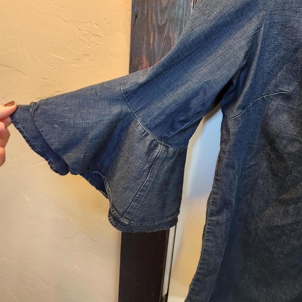 NYGARD Women's Denim Blouse with bell sleeves- Size Medium - Picture 4 of 8